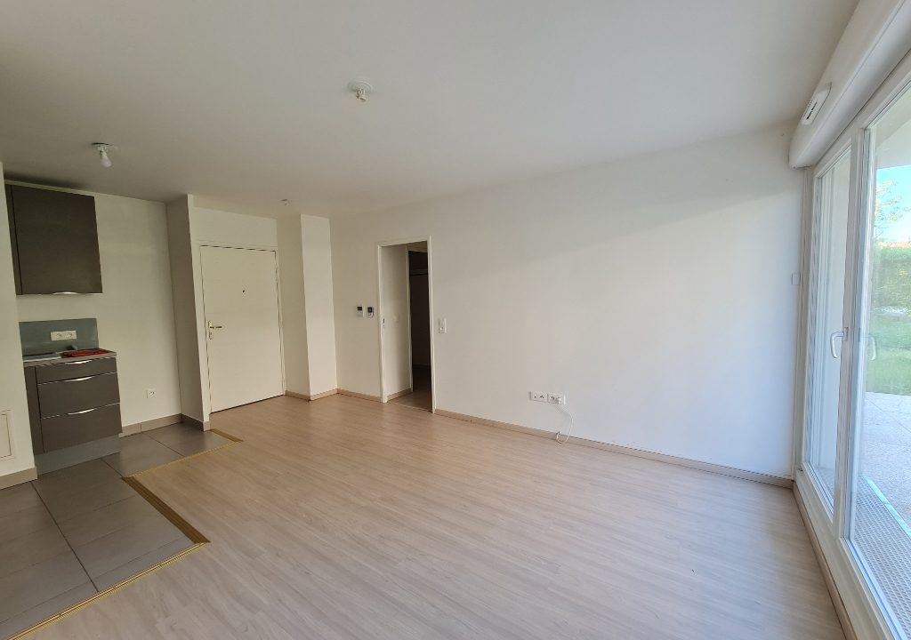 46996405b-31027